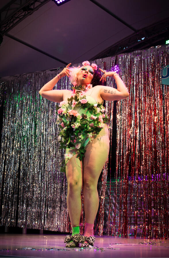 performing &quot;Die Rose vom Wörthersee&quot; 2021, Kultursommer Wien; photo by Sarah Tasha Hauber